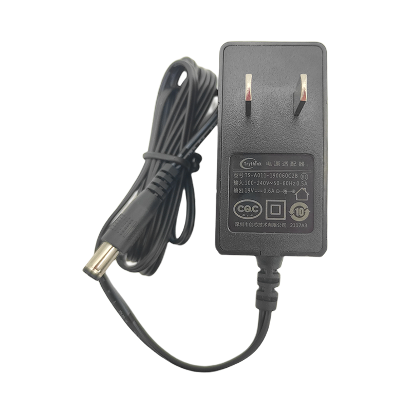 科沃斯机器人配件CEN550/556/661BFD-WWT魔钻充电器电源适配器19V