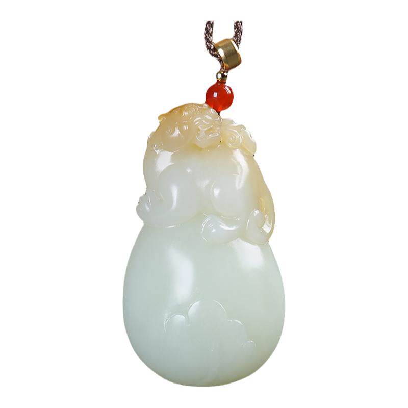 和田玉貔貅瑞兽吊坠男女款糖白玉