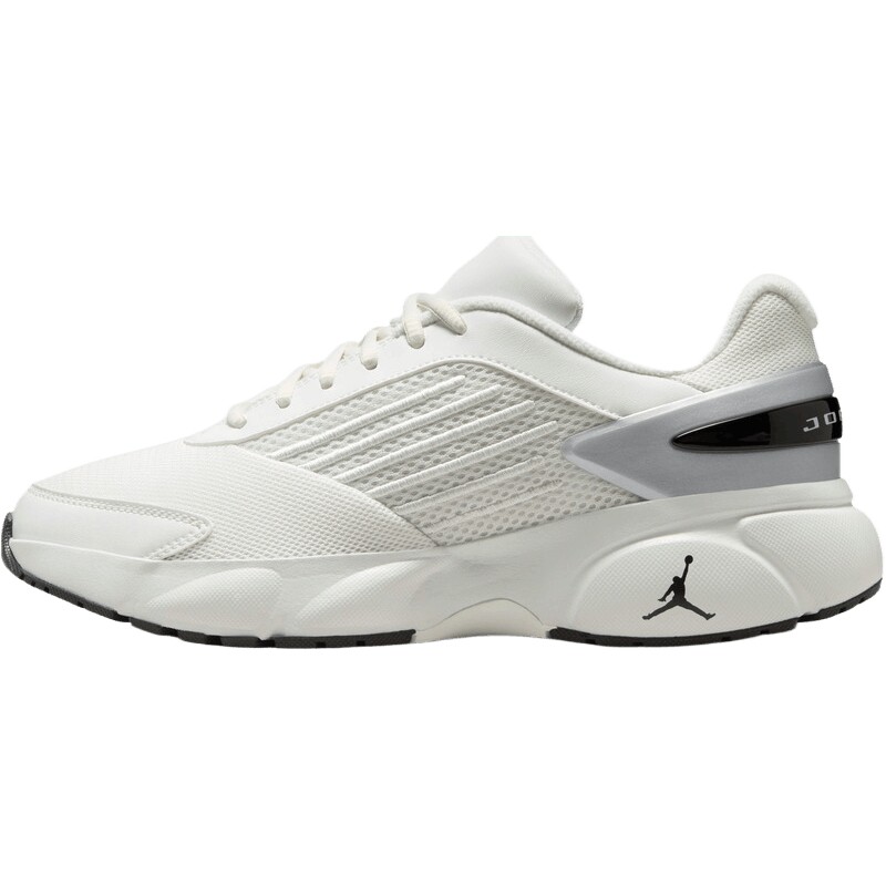 NIKE耐克女子JORDAN TRUNNER透气低帮百搭运动休闲鞋IQ0701-101