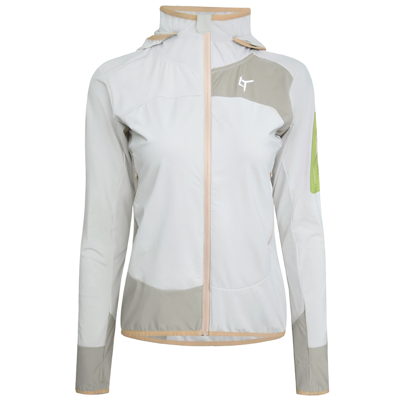 北京森林户外2025新品休闲旅行跑步立领速干透气皮肤风衣外套女式