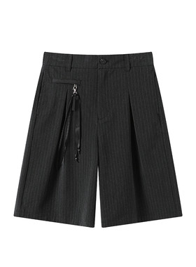 WHIMNOTION 26SS「皮质挂坠」色织条纹分褶拉链口袋六分裤短西裤