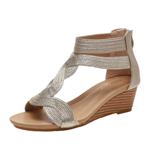 坡跟罗马凉鞋女2025春夏新款波西米亚民族风复古露趾度假旅游女鞋