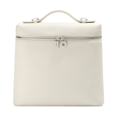 轻奢真皮女包头层牛皮黑色双肩包