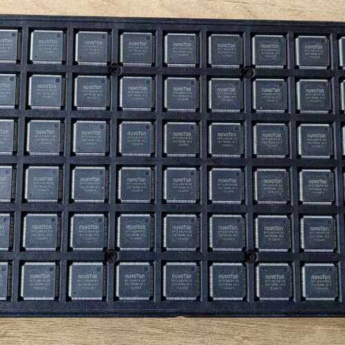 NUVOTON NPCE985PB1DX IC，全新900个