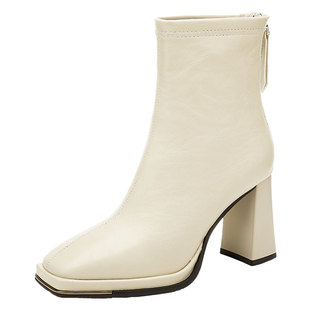 达芙妮8.5CM粗跟瘦瘦靴女2026年新款冬季加绒短靴高跟时装马丁靴