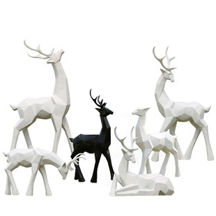 定制卡通梅花小鹿雕塑玻璃钢白马雕像铸铜户外大型牛羊动物驴摆件