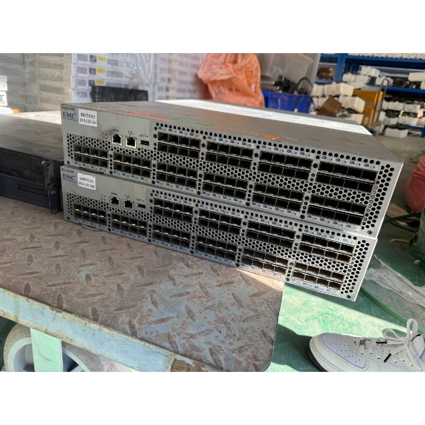 议价EMCDS5300B光纤交换机支持48口64口8可维修