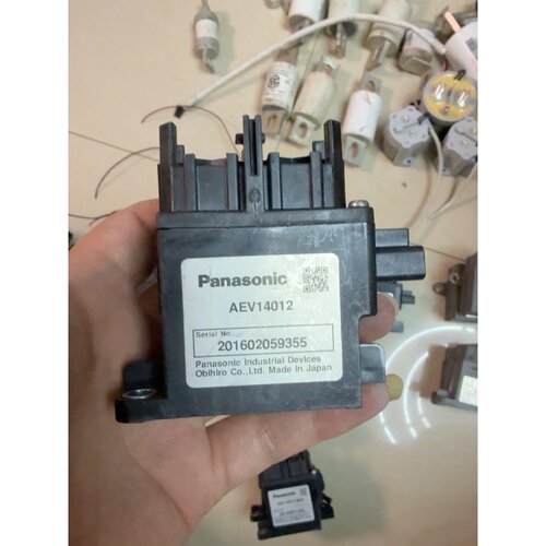 在线议价Panasonic AEV14012继电器，日本原装，拆
