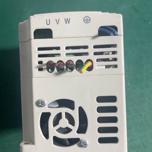 询-深圳圣旺变频器SW330SSW0015M3