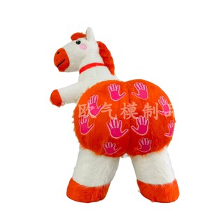 2026年定制充气发光马年气模拍拍马屁气模毛绒卡通春节财神爷气模