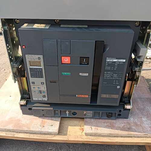 议价施耐德万能式框架断路器MT25 H2    2500A现货一维修