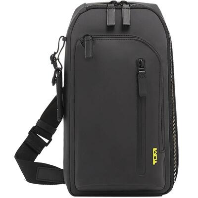 TUMI男士撞色斜挎包胸包