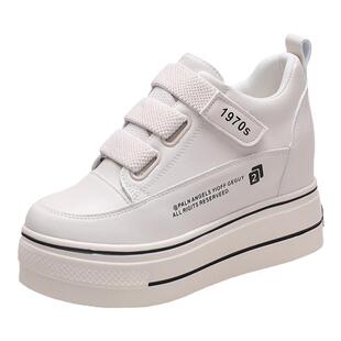 内增高女鞋8cm小白鞋2026年新款春秋爆款鞋子小个子松糕厚底板鞋