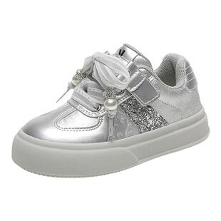 安奈儿女童鞋子板鞋春秋款2026新款轻便软底银色公主鞋儿童运动鞋