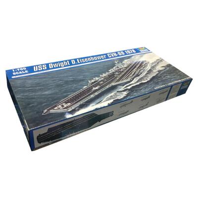 小号手艾森豪威尔号拼装模型