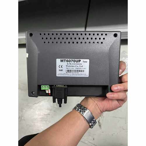 询价威纶通触摸屏MT6070UP 1WV，，7寸工业级人