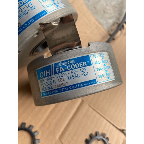 议价三菱电梯编码器TS5226N101多摩川电梯编码器OIH1维修