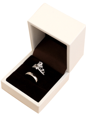 水滴形气质皇冠仿真对戒