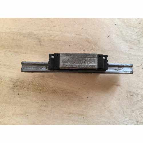 SHS25V生锈THK方滑块静音滑块导轨轨道长约220mm