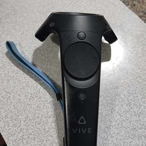 【议价】HTC VIVE VR手柄，型号2PR7100，无线连接