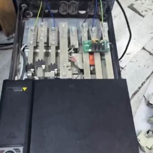 溢价-西驰变频器XFC550，ⅩFC500-3P4-160KG/1