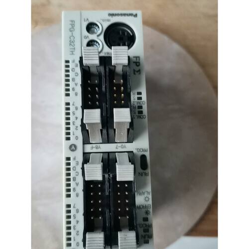可维修议价  PLC控制单FPGC32TH型号AFPG2543H24V供电9成新适合工