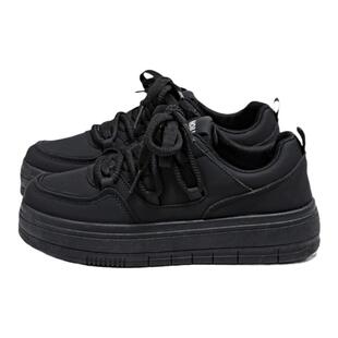 环球黑色板鞋女款2026新款春季鞋子女百搭厚底爆款运动休闲小黑鞋