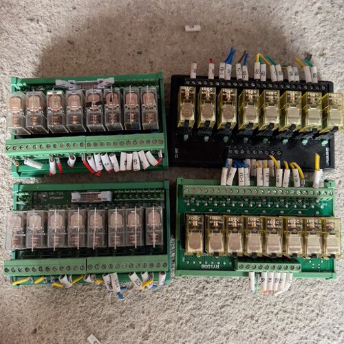 询价8路和泉IDEC继电器模组，RJ1S-E-D24两套，另