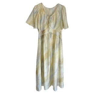 糖安妮【梦烟雨】26夏季法式渐变色V领连衣裙女修身显瘦度假长裙