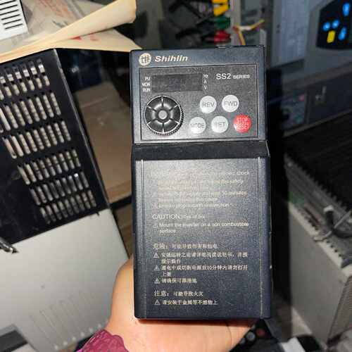 溢价-SS2-023-0.4K士林变频器 功能好