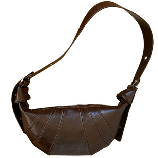 复古咖色牛角包包女腋下包秋冬2025新款时尚韩国百搭斜挎包饺子包