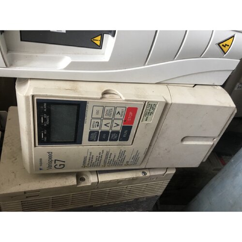 议价安川变频器安川变频器 CIMR-G7A42P2  CIMR-G7B42P2380V 2.2K