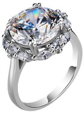 女王的大钻鸽子蛋5克拉仿莫桑石