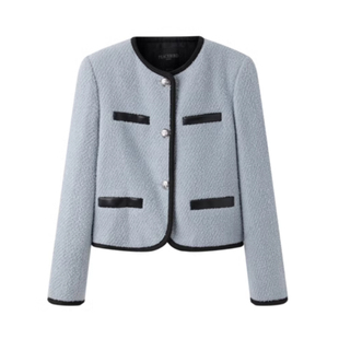 太平鸟女装2023年冬季新款小香风短大衣A1AAD4150