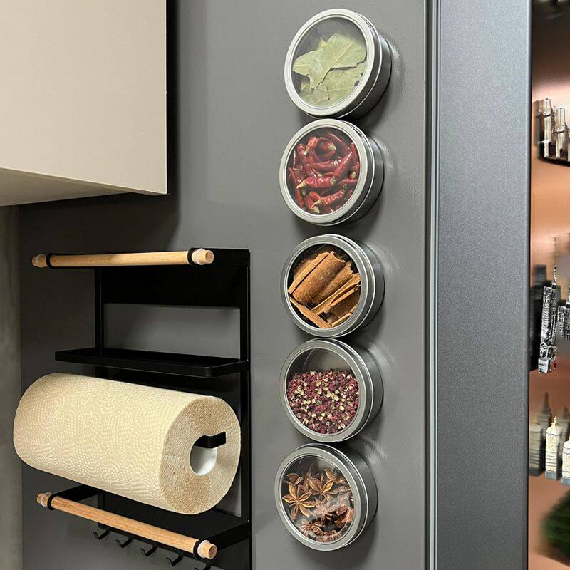 厨房磁吸收纳香料罐冰箱台面整理神器省空间多功能壁挂防潮调料墙