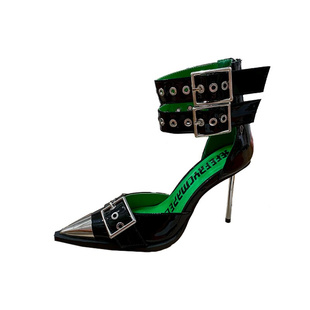 一般人把握不了~2025春尖头朋克风高跟鞋皮带扣绿色内里细跟凉鞋