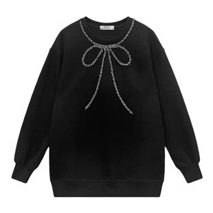 dfvc黑色短款圆领卫衣女2025秋季新款蝴蝶结钉珠休闲宽松套头上衣