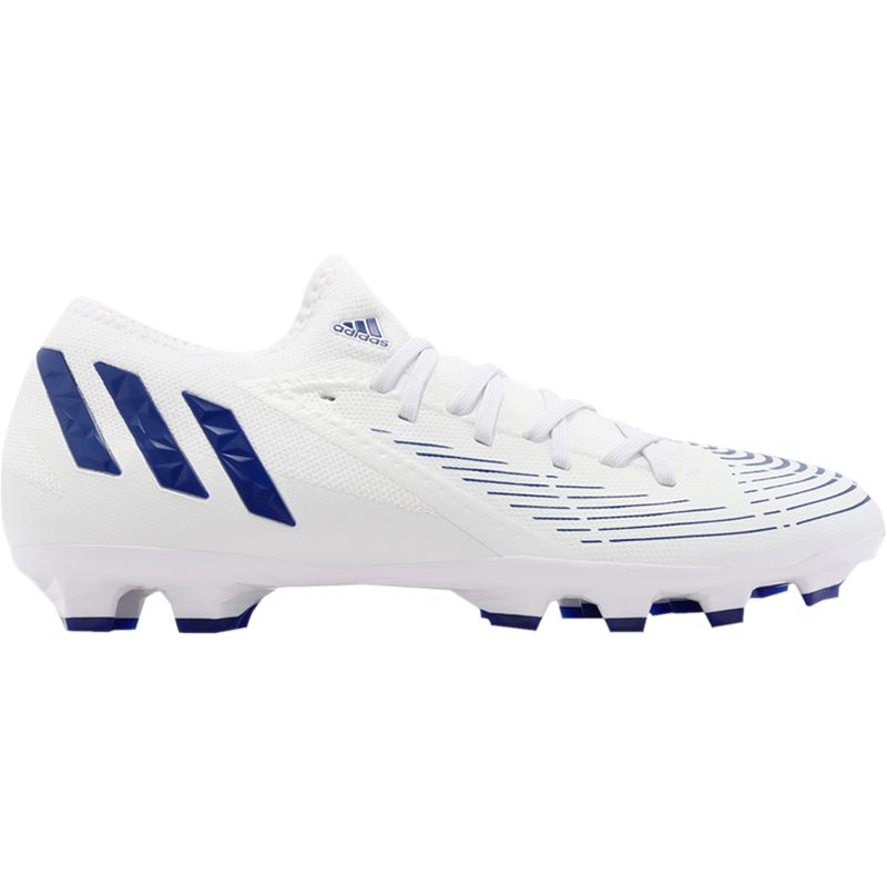 ADIDAS低帮足球鞋透气短钉