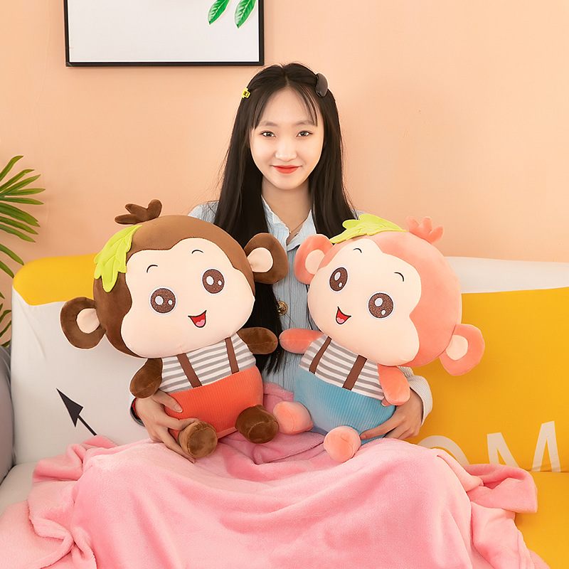 毛绒公仔夏季猴子午睡抱二合一枕办公室车用毯子礼品睡觉空调女生