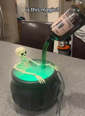 万圣节魔法流水漂浮瓶创意搞怪节日氛围感摆件骷髅南瓜灯装饰道具