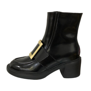 2025秋季新款rv方扣靴子女漆皮短靴英伦风真皮ins网红超火马丁靴