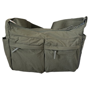 2025男女同款休闲斜挎包轻便防水尼龙多口袋单肩包时尚潮流托特包