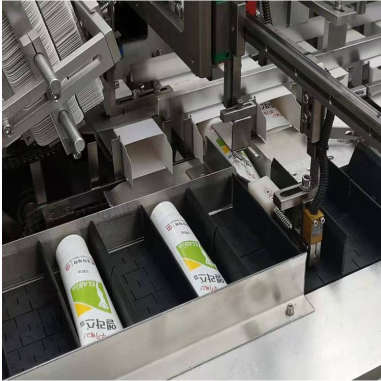 厂家直供牙膏眼线粉底液多袋包装生产线全自动日化装盒机