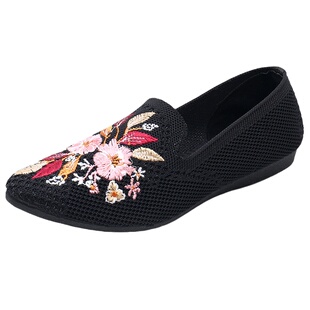老北京布鞋女士新款时尚平底绣花鞋牛筋底软底妈妈鞋休闲鞋一脚蹬