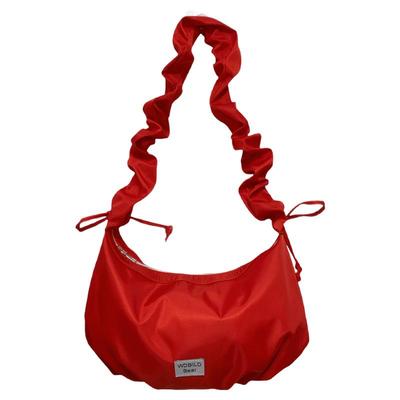 高颜值女生斜挎包通勤百搭