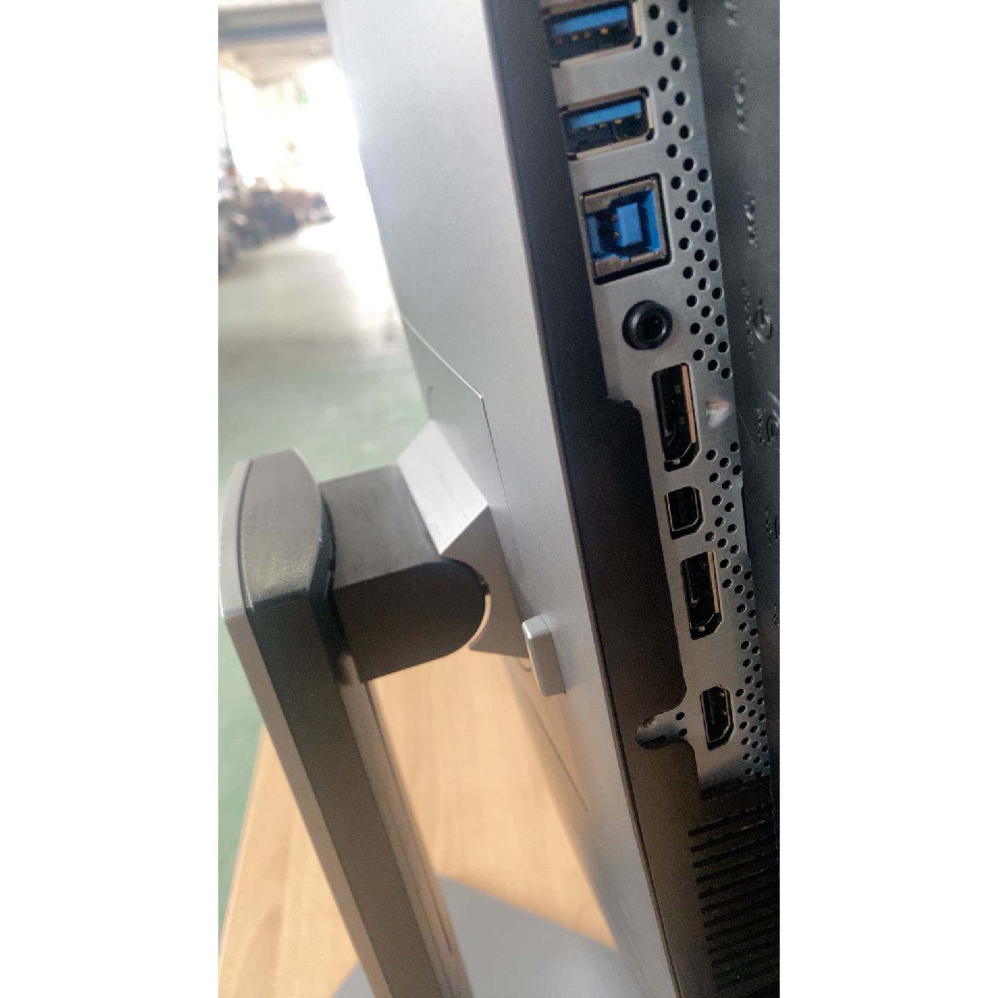 〔议价-可维修〕U2717D 27寸2K高分显示器，四边边框，IPS
