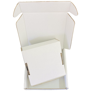 东莞小号正方形纸盒白色牛皮瓦楞包装耳环饰品快递打包飞机盒包邮