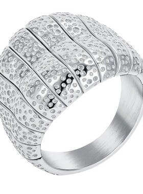 法式夸张钛钢戒指女气质穿搭18K