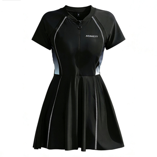 保守大码游泳衣女款微胖mm200斤泡温泉女孩遮肉大胸连体显瘦泳装