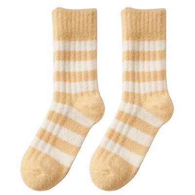 驼绒保暖女士抗寒黑白条纹中筒袜